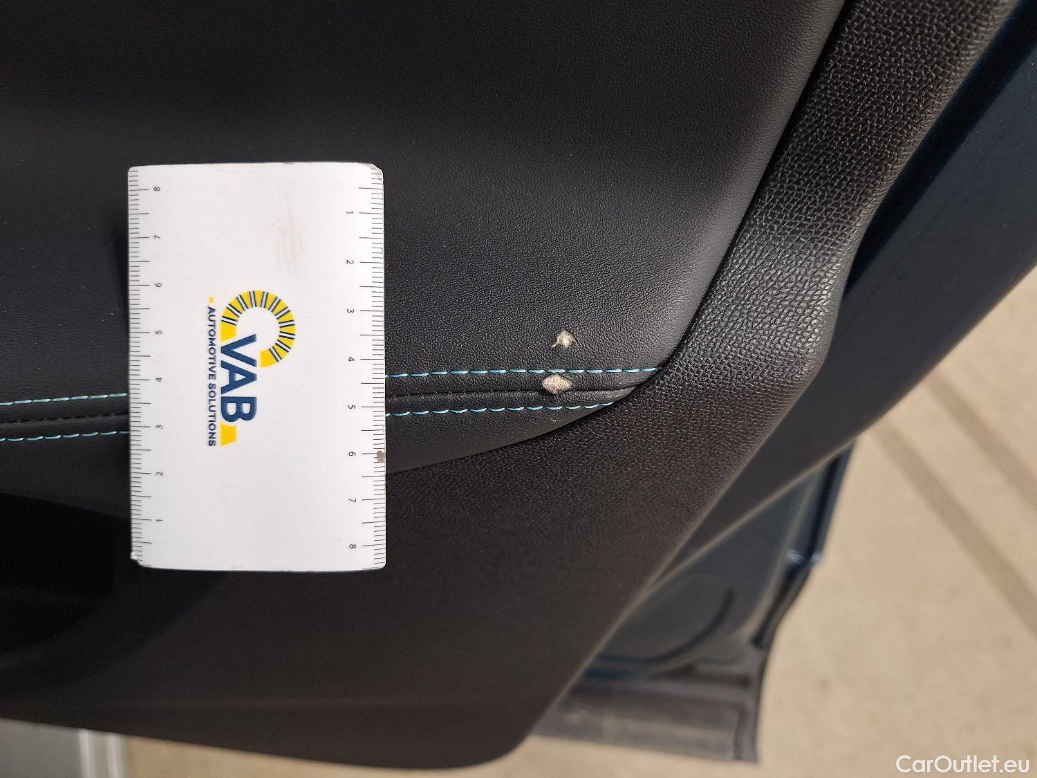  Peugeot  5008 Peugeot,  FL'20, Peugeot  1.5 BlueHDi 96kW S&S EAT8 Allure Pack #26