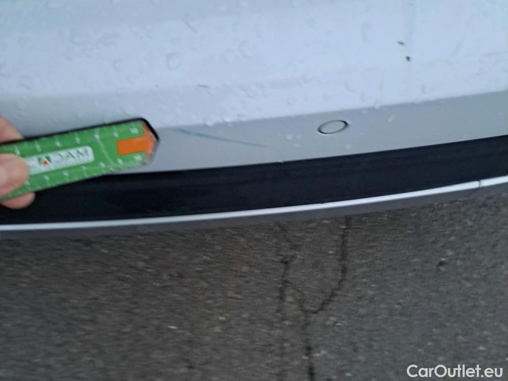  Audi  Q2 AUDI  / 2016 / 5P / todoterreno Design 30 TFSI 85kW (116CV) #16