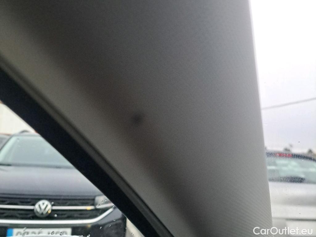  Audi  Q2 AUDI  / 2016 / 5P / todoterreno Design 30 TFSI 85kW (116CV) #6