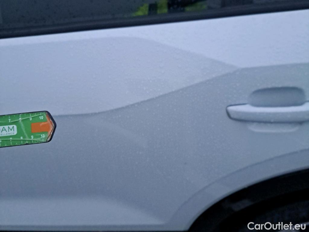  Audi  Q2 AUDI  / 2016 / 5P / todoterreno Design 30 TFSI 85kW (116CV) #11