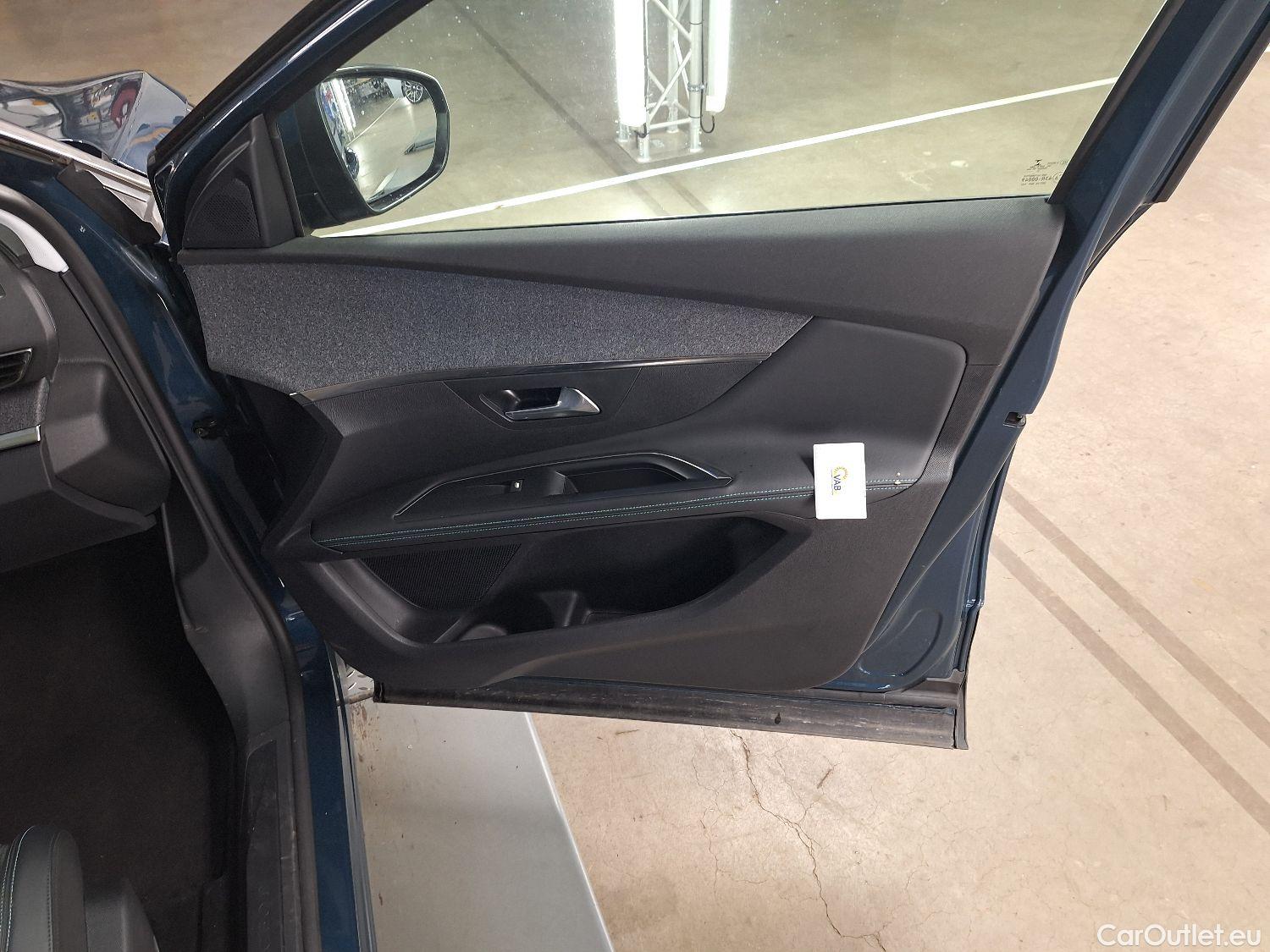  Peugeot  5008 Peugeot,  FL'20, Peugeot  1.5 BlueHDi 96kW S&S EAT8 Allure Pack #25