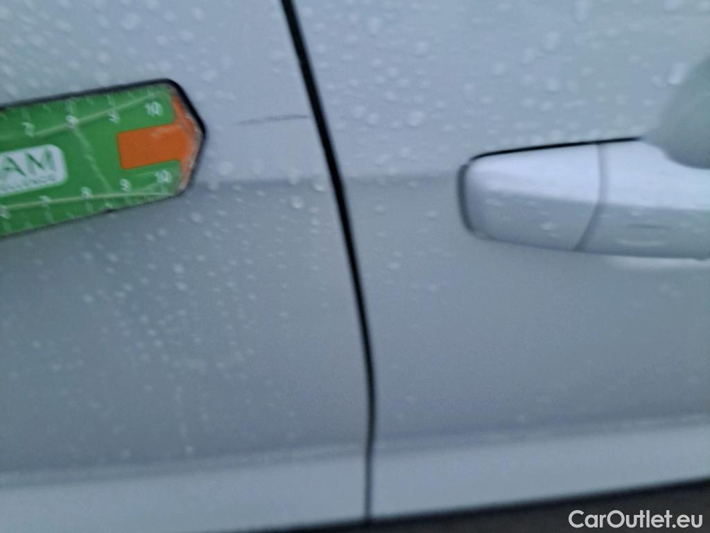  Audi  Q2 AUDI  / 2016 / 5P / todoterreno Design 30 TFSI 85kW (116CV) #14