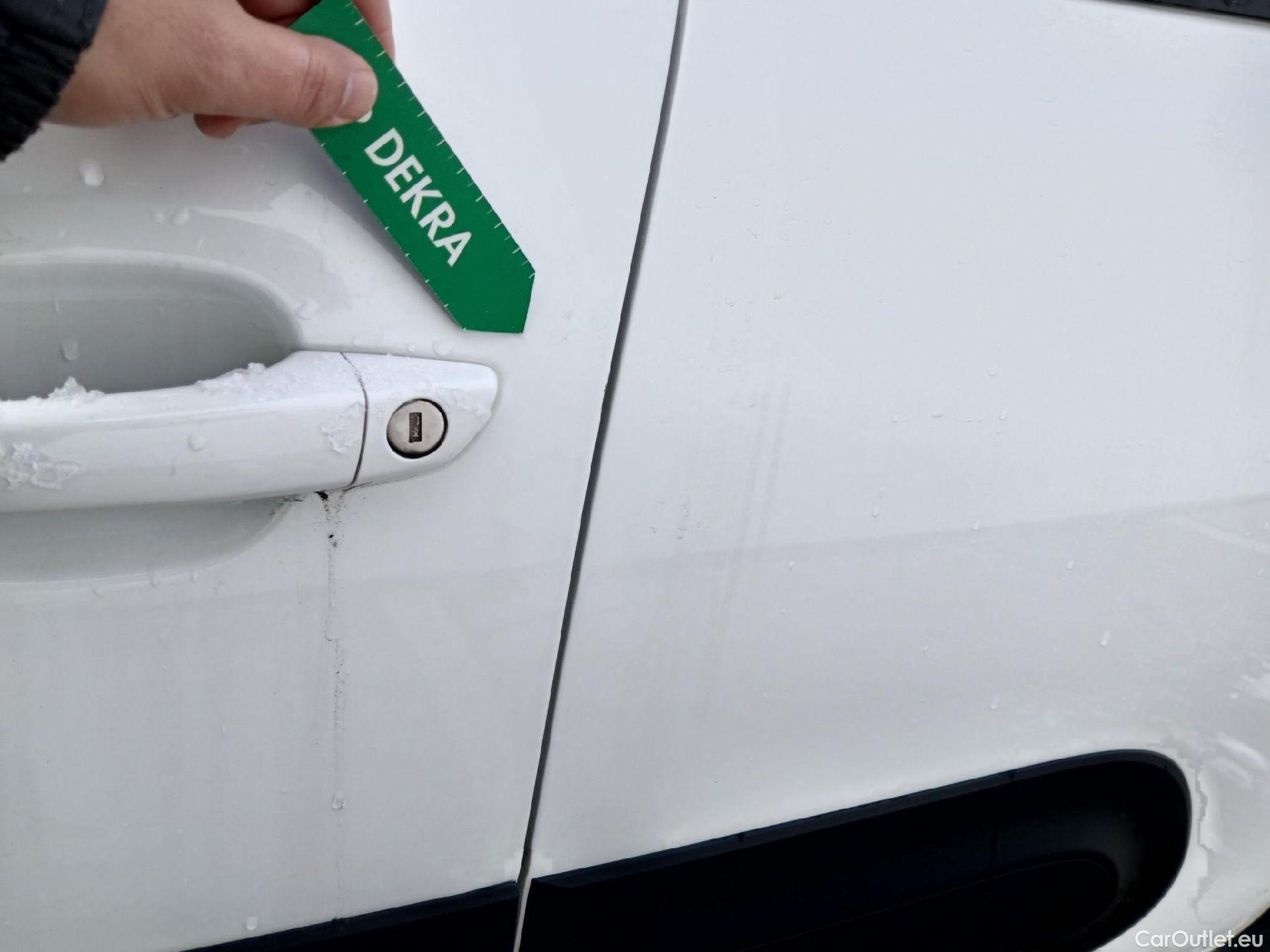  Citroen  C3 CITROEN  / 2020 / 5P / berlina con portón BlueHDi 75KW (100CV) S&S Feel Pack #23