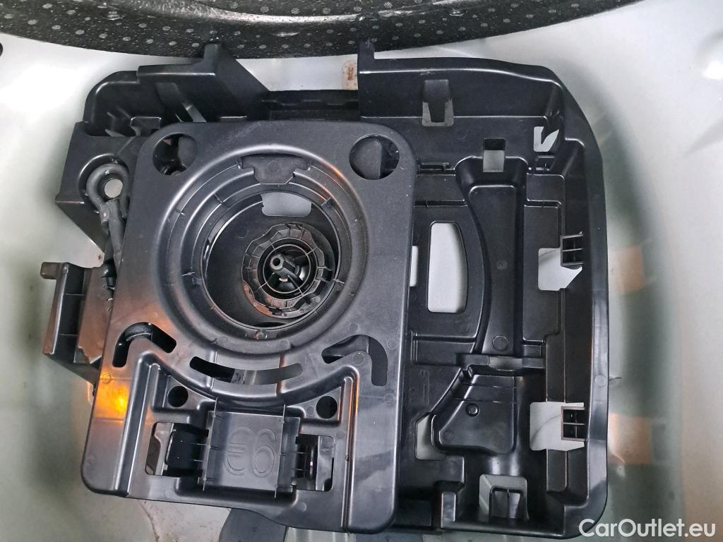  Citroen  C3 CITROEN  / 2020 / 5P / berlina con portón BlueHDi 75KW (100CV) S&S C-Series(SP) #2