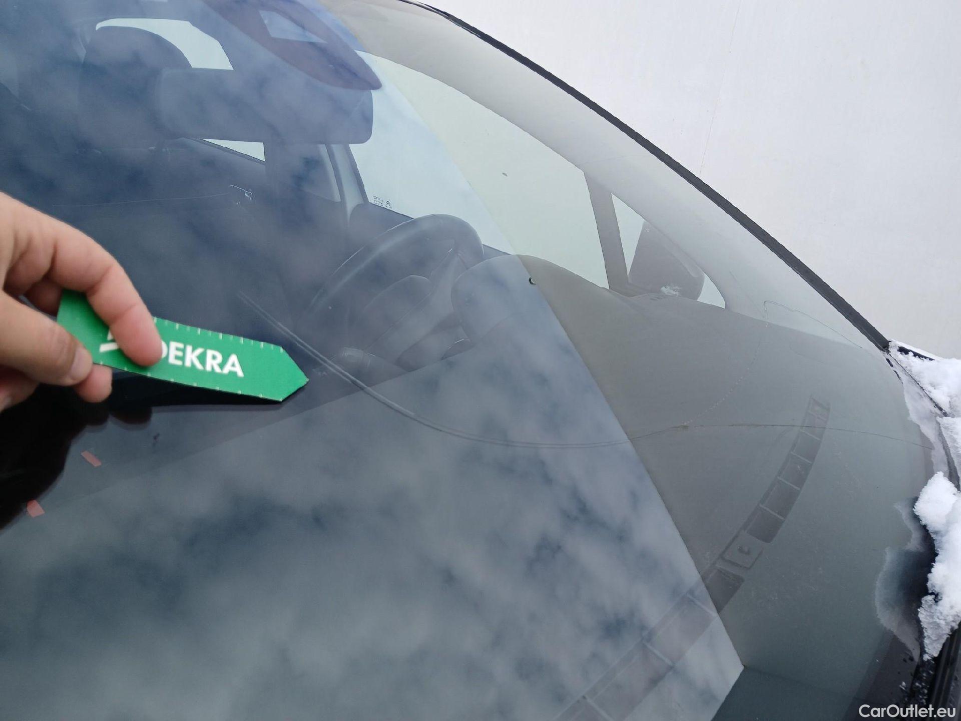  Citroen  C3 CITROEN  / 2020 / 5P / berlina con portón BlueHDi 75KW (100CV) S&S Feel Pack #3