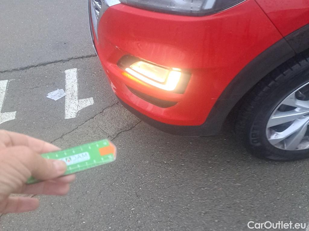  Hyundai  Tucson HYUNDAI  / 2018 / 5P / todoterreno 1.6 CRDI 85kW (116CV) 48V SLE 4X2(SP)(SL) #41