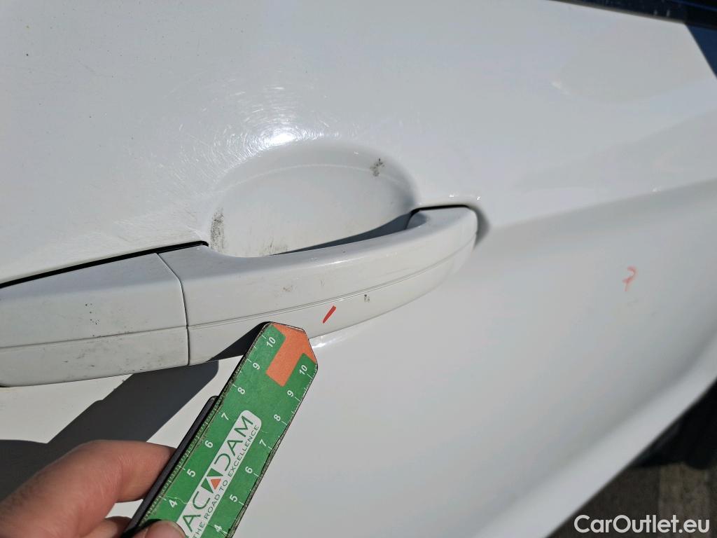  Ford  Kuga FORD  / 2016 / 5P / todoterreno 1.5 EcoBoost 88kW 4x2 Trend+ (CX) #57