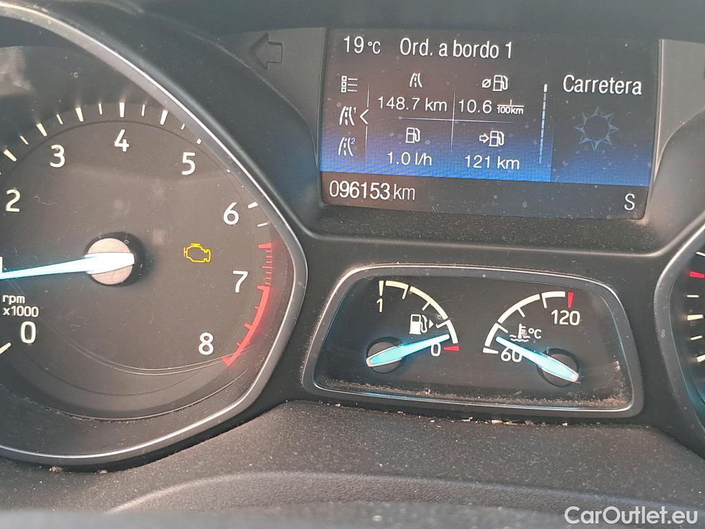  Ford  Kuga FORD  / 2016 / 5P / todoterreno 1.5 EcoBoost 88kW 4x2 Trend+ (CX) #55