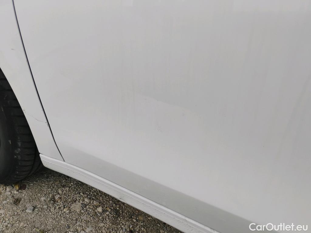  KIA  Cee'd KIA Ceed / 2018 / 5P / berlina con portón 1.0 T-GDi 88kW (120CV) Concept #2