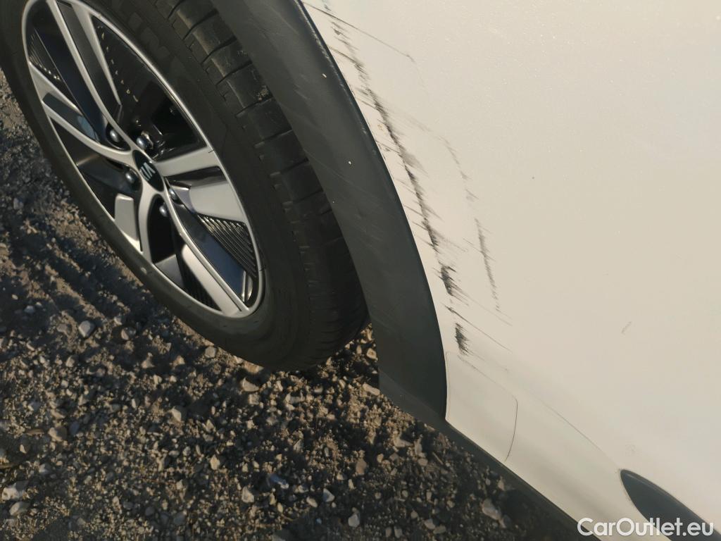  KIA  Niro KIA  / 2019 / 5P / crossover 1.6 GDi HEV 104kW (141CV) Drive #11