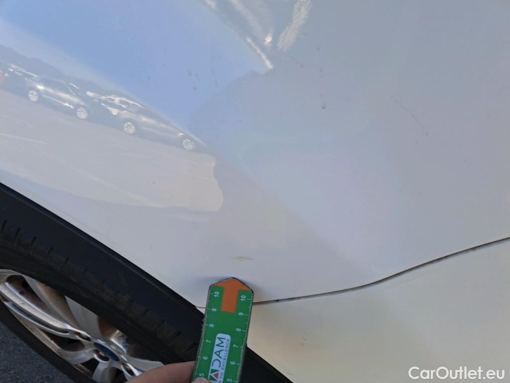  Ford  Kuga FORD  / 2016 / 5P / todoterreno 1.5 EcoBoost 88kW 4x2 Trend+ (CX) #43