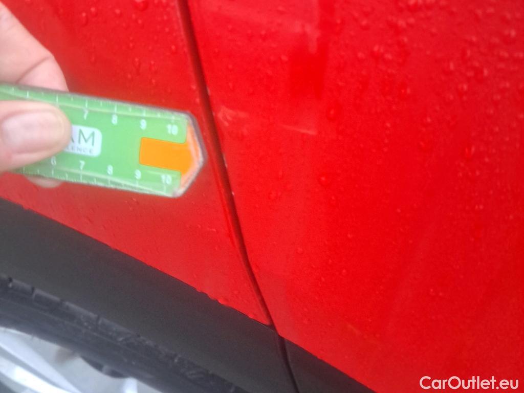  Hyundai  Tucson HYUNDAI  / 2018 / 5P / todoterreno 1.6 CRDI 85kW (116CV) 48V SLE 4X2(SP)(SL) #16