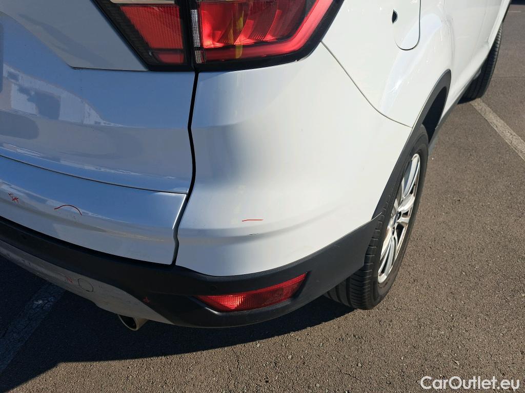  Ford  Kuga FORD  / 2016 / 5P / todoterreno 1.5 EcoBoost 88kW 4x2 Trend+ (CX) #50