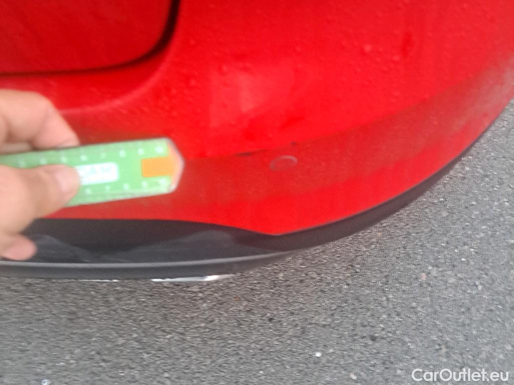  Hyundai  Tucson HYUNDAI  / 2018 / 5P / todoterreno 1.6 CRDI 85kW (116CV) 48V SLE 4X2(SP)(SL) #37