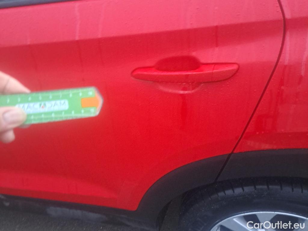  Hyundai  Tucson HYUNDAI  / 2018 / 5P / todoterreno 1.6 CRDI 85kW (116CV) 48V SLE 4X2(SP)(SL) #11