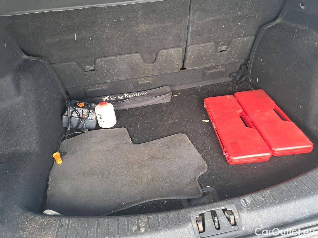  Ford  Kuga FORD  / 2016 / 5P / todoterreno 1.5 EcoBoost 88kW 4x2 Trend+ (CX) #24