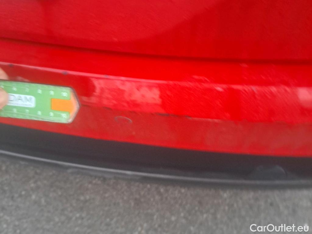  Hyundai  Tucson HYUNDAI  / 2018 / 5P / todoterreno 1.6 CRDI 85kW (116CV) 48V SLE 4X2(SP)(SL) #36