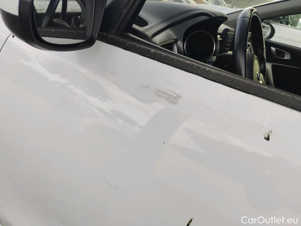  KIA  Cee'd KIA Ceed / 2018 / 5P / berlina con portón 1.0 T-GDi 88kW (120CV) Concept #4