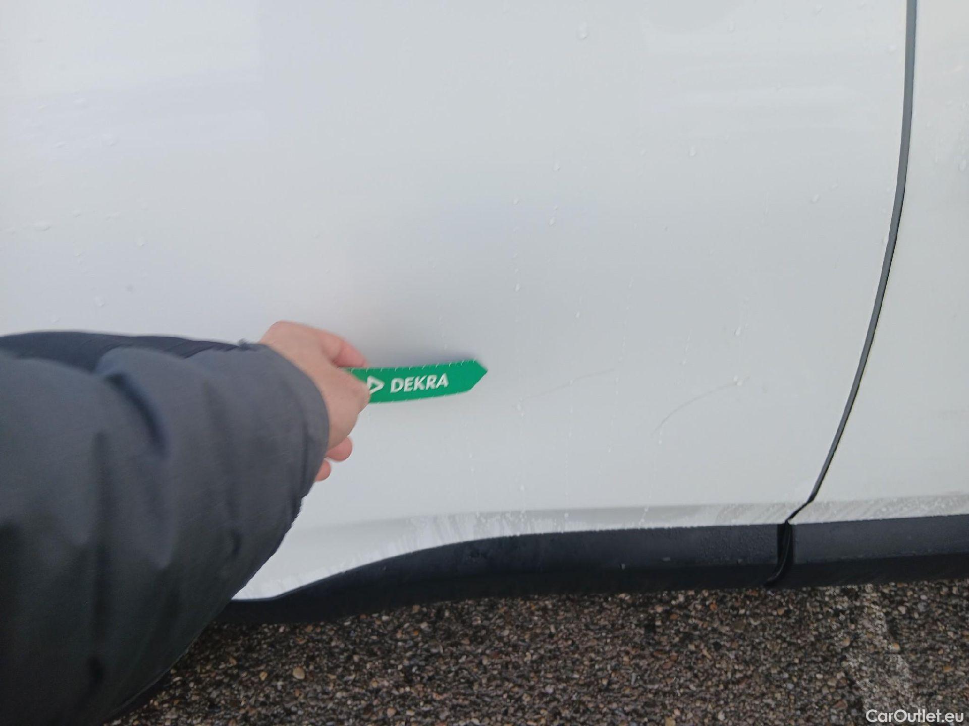  Jeep  Patriot JEEP Renegade / 2014 / 5P / todoterreno Limited 1.0G 88kW (120CV) 4x2 #28