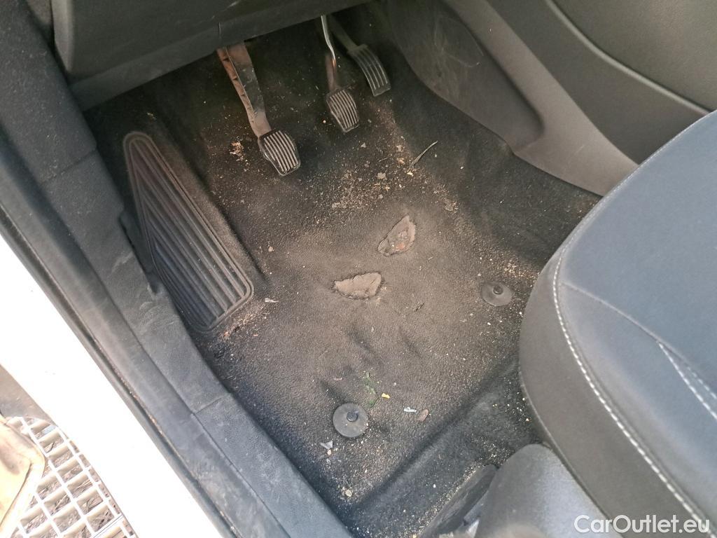  Ford  Kuga FORD  / 2016 / 5P / todoterreno 1.5 EcoBoost 88kW 4x2 Trend+ (CX) #1