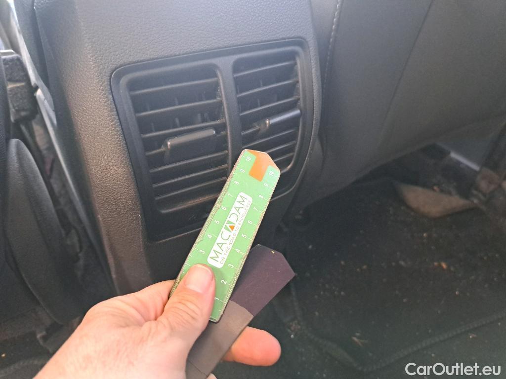  Ford  Kuga FORD  / 2016 / 5P / todoterreno 1.5 EcoBoost 88kW 4x2 Trend+ (CX) #11