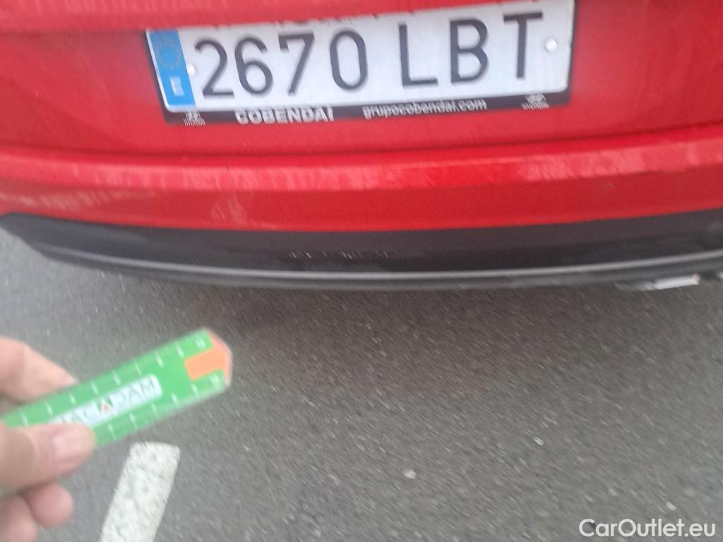  Hyundai  Tucson HYUNDAI  / 2018 / 5P / todoterreno 1.6 CRDI 85kW (116CV) 48V SLE 4X2(SP)(SL) #45