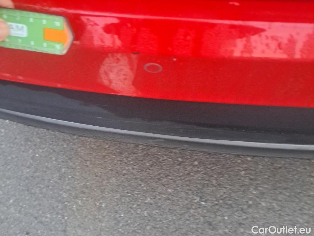  Hyundai  Tucson HYUNDAI  / 2018 / 5P / todoterreno 1.6 CRDI 85kW (116CV) 48V SLE 4X2(SP)(SL) #38