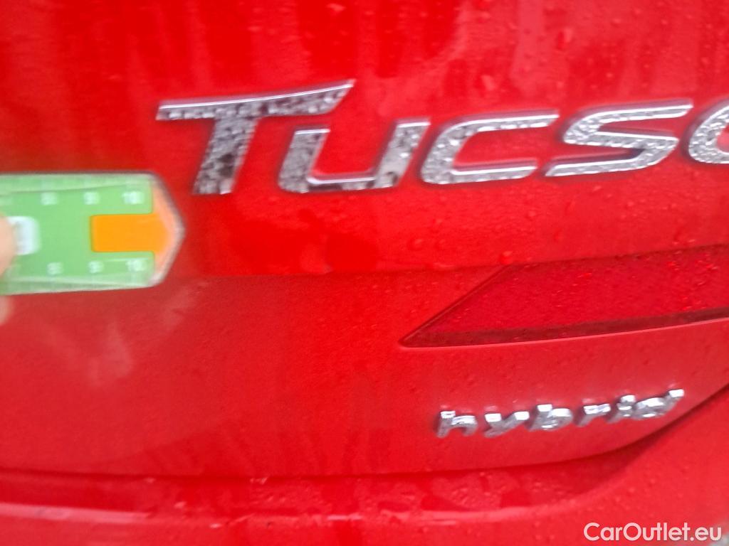  Hyundai  Tucson HYUNDAI  / 2018 / 5P / todoterreno 1.6 CRDI 85kW (116CV) 48V SLE 4X2(SP)(SL) #4