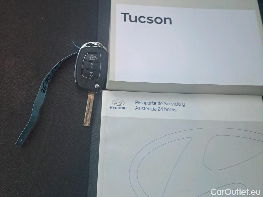  Hyundai  Tucson HYUNDAI  / 2018 / 5P / todoterreno 1.6 CRDI 85kW (116CV) 48V SLE 4X2(SP)(SL) #28