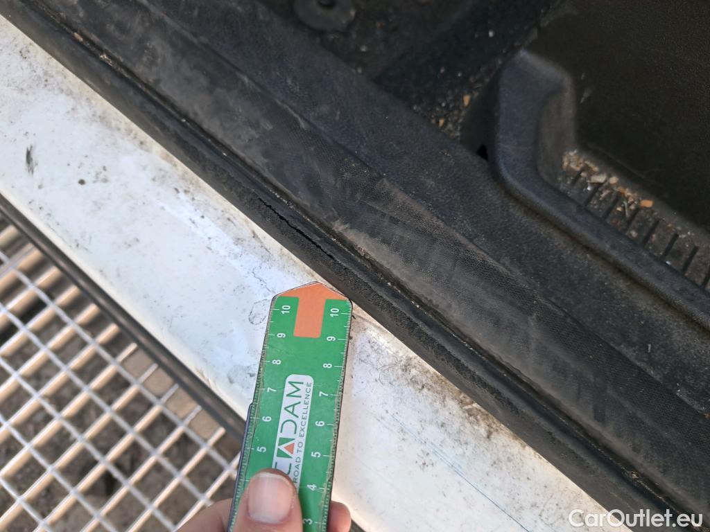  Ford  Kuga FORD  / 2016 / 5P / todoterreno 1.5 EcoBoost 88kW 4x2 Trend+ (CX) #21