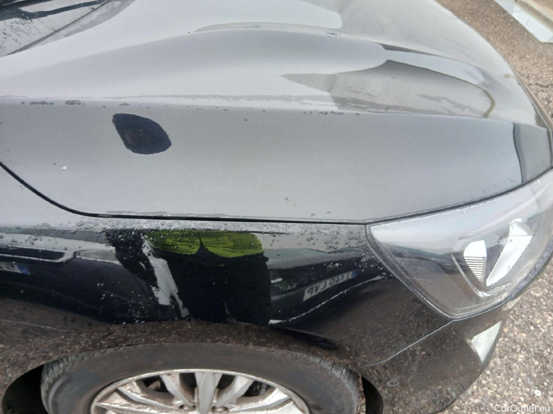  Ford  Focus FORD  / 2018 / 5P / berlina con portón 2.0 Ecoblue 110kW Titanium Auto #23