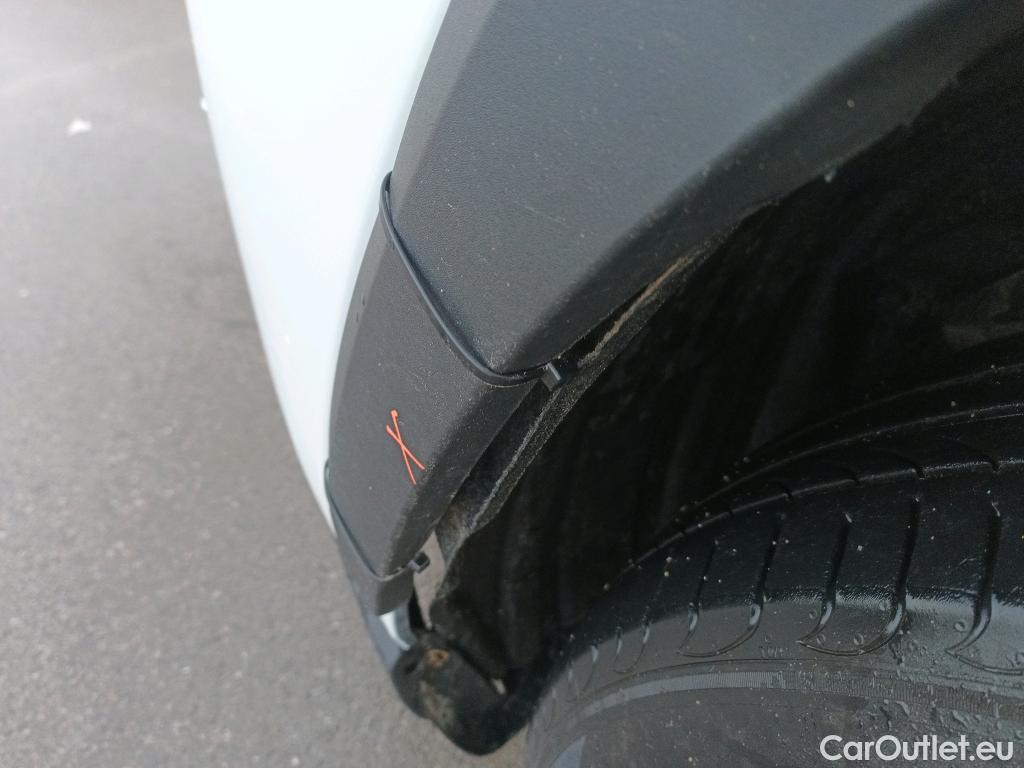  Toyota  RAV4 TOYOTA  / 2018 / 5P / todoterreno 2.5l 220H Advance 4WD #26