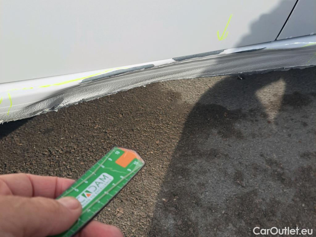  Seat  Ibiza SEAT  / 2017 / 5P / berlina con portón 1.0 MPI 59kW (80CV) Reference Plus(SP) #2