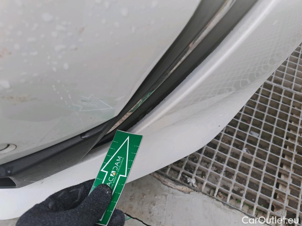  Peugeot  508 PEUGEOT  / 2018 / 5P / familiar SW Active Pack BlueHDi 130 S&S EAT8 #33