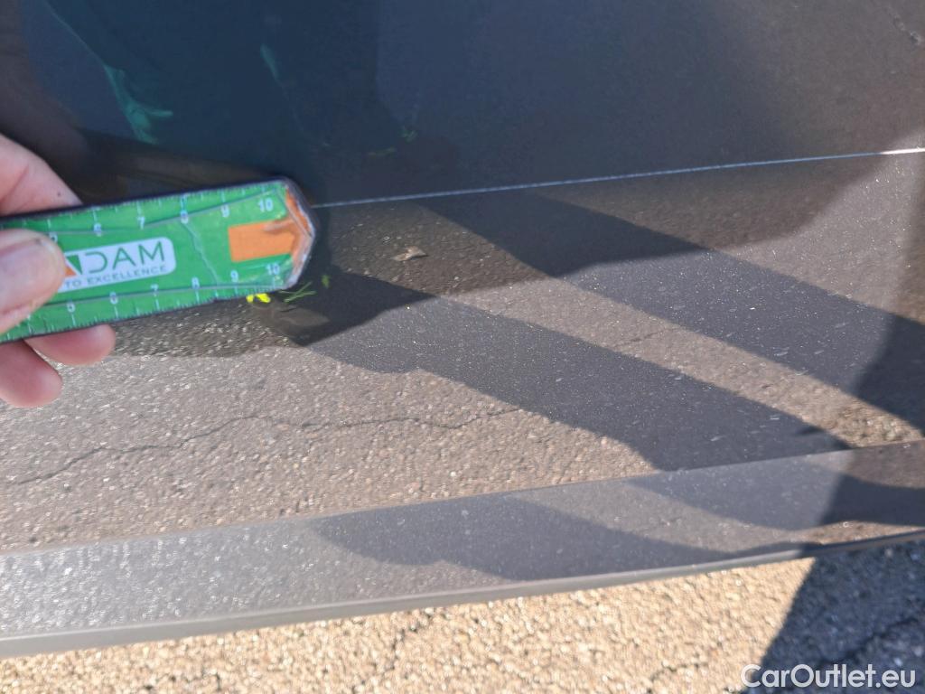  Nissan  Qashqai NISSAN  / 2021 / 5P / todoterreno DIG-T 116kW (158CV) mHEV Xtronic Acenta (AC) #4