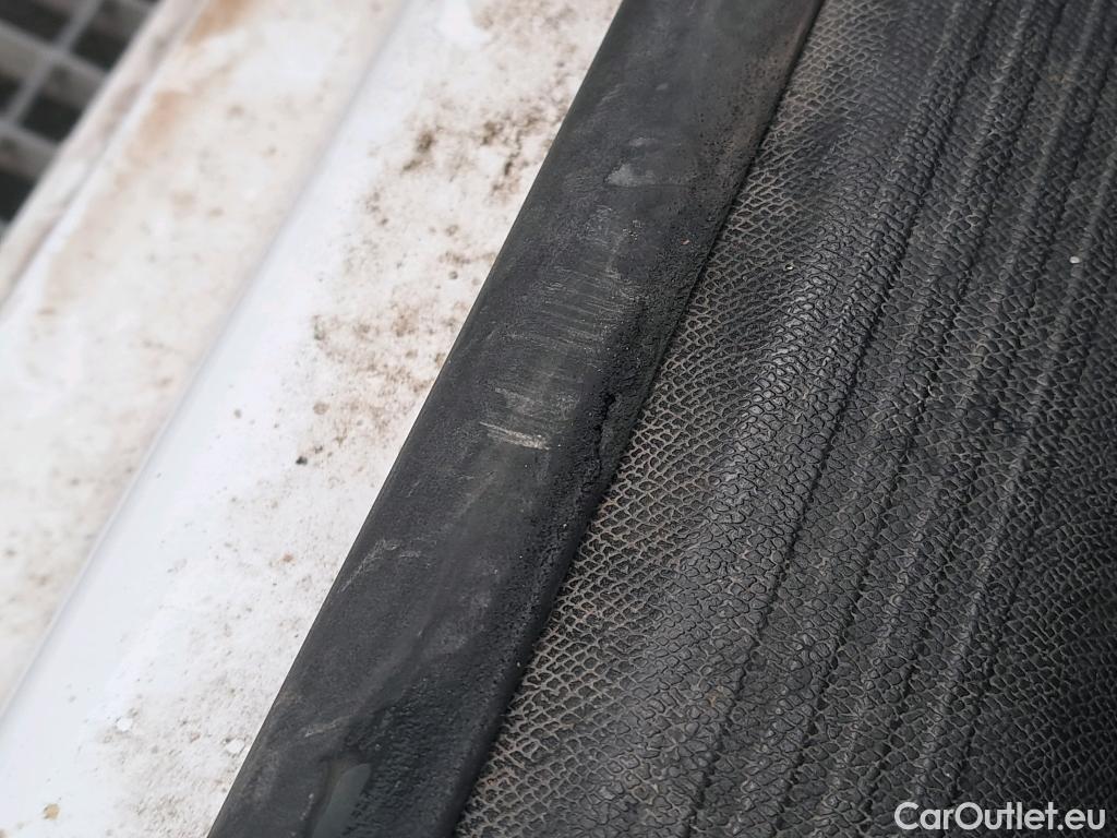  Peugeot  508 PEUGEOT  / 2018 / 5P / familiar SW Active Pack BlueHDi 130 S&S EAT8 #8