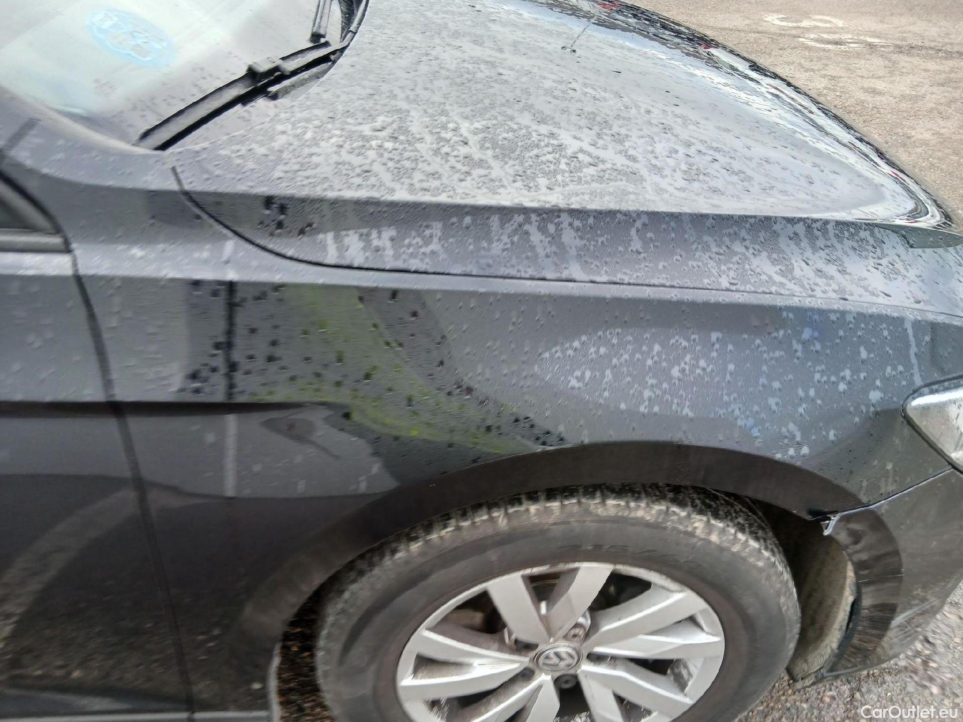  Volkswagen  Passat VOLKSWAGEN  / 2019 / 5P / familiar Variant Business 2.0 TDI 110kW #27