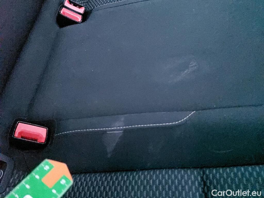  Volkswagen  Golf  VOLKSWAGEN / 2016 / 5P / berlina con portón Ready2Go 1.0 TSI 85kW (115CV) #8