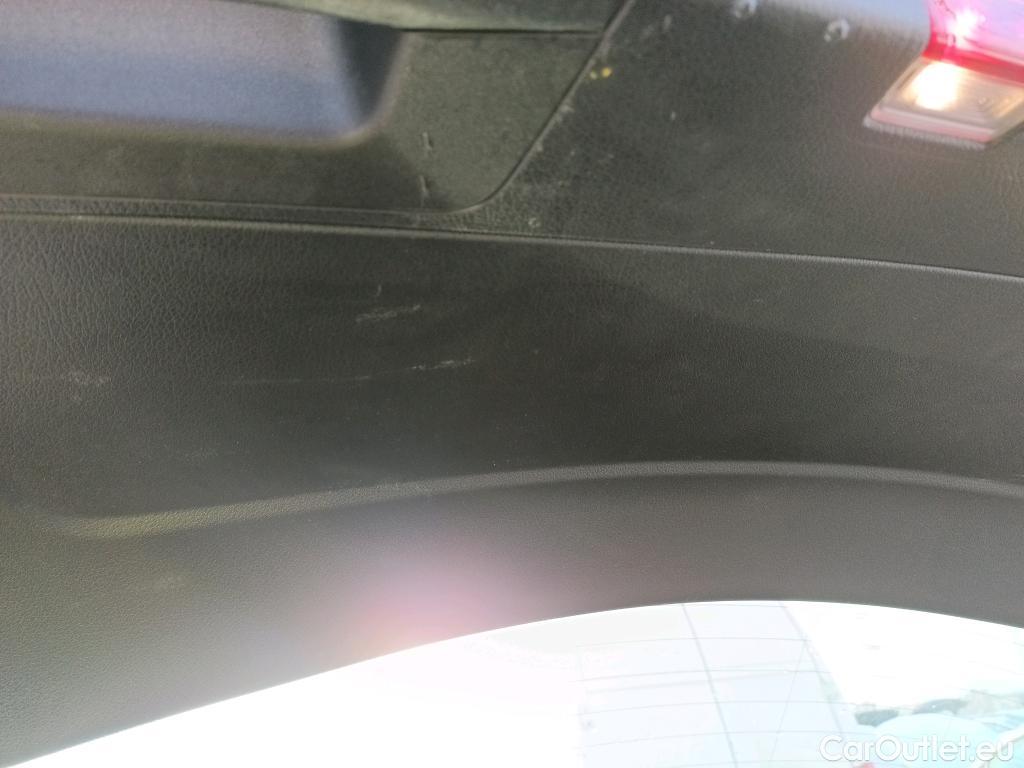  Mercedes  A-Klasse MERCEDES-BENZ Clase A / 2018 / 5P / berlina con portón A 180 d #10