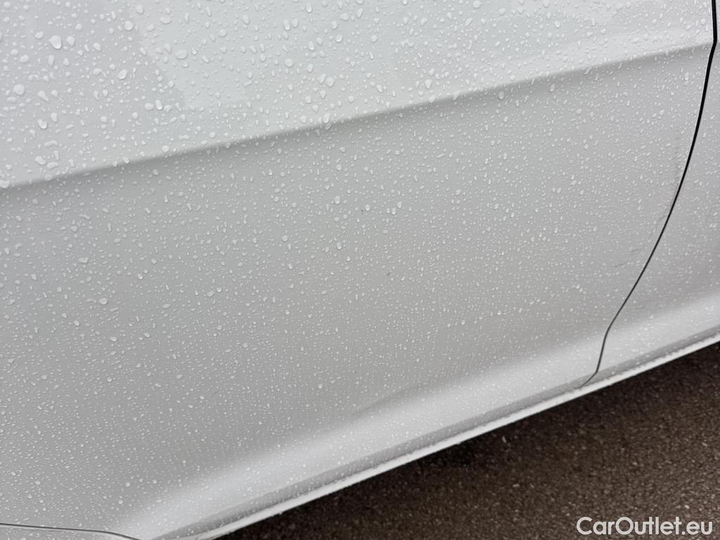  Volkswagen  Golf  VOLKSWAGEN / 2016 / 5P / berlina con portón Last Edition 1.5 TSI EVO 96kW (130CV) (CX) #5