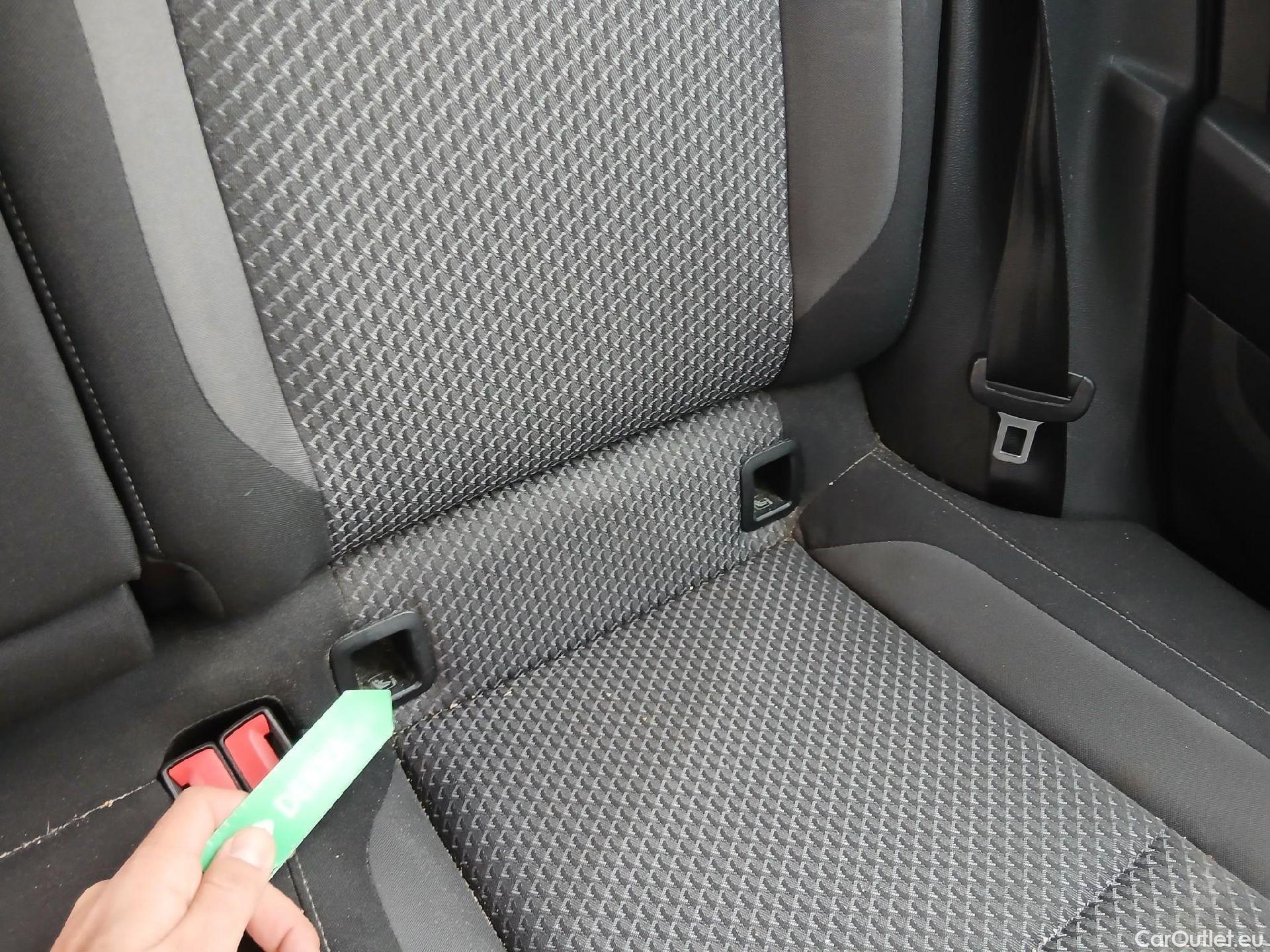  Volkswagen  Passat VOLKSWAGEN  / 2019 / 5P / familiar Variant Business 2.0 TDI 110kW #29