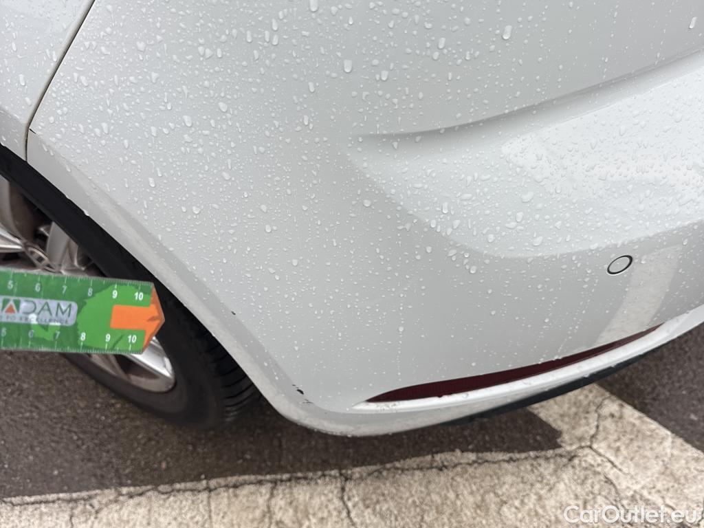  Volkswagen  Golf  VOLKSWAGEN / 2016 / 5P / berlina con portón Last Edition 1.5 TSI EVO 96kW (130CV) (CX) #21