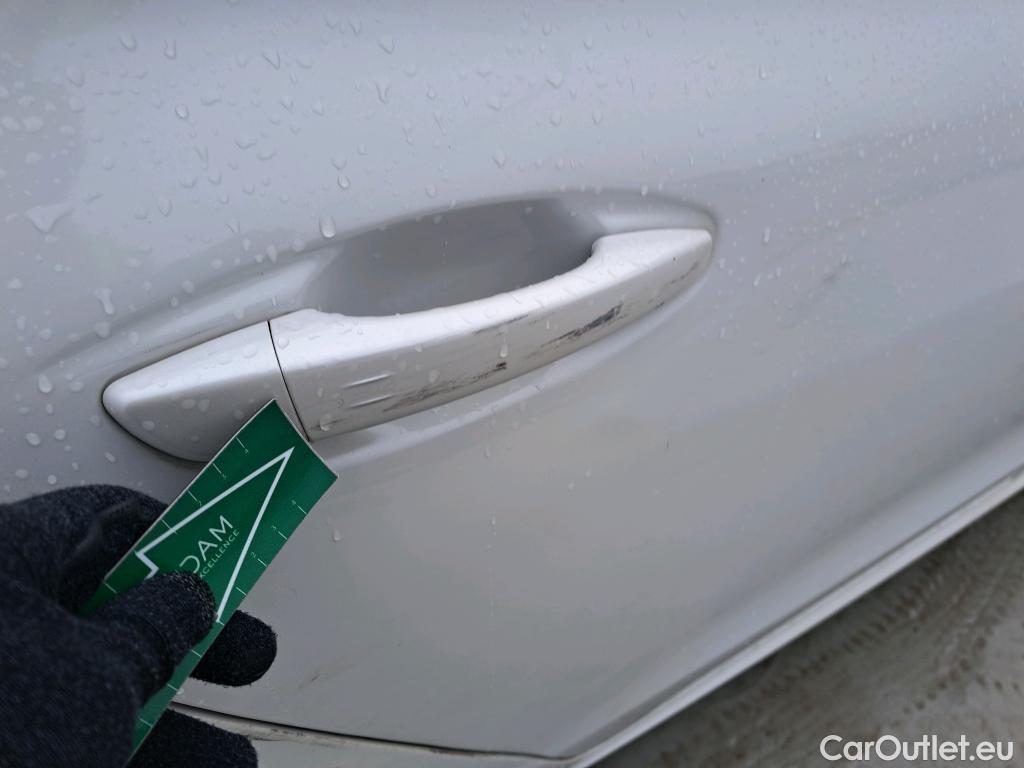  Peugeot  508 PEUGEOT  / 2018 / 5P / familiar SW Active Pack BlueHDi 130 S&S EAT8 #31