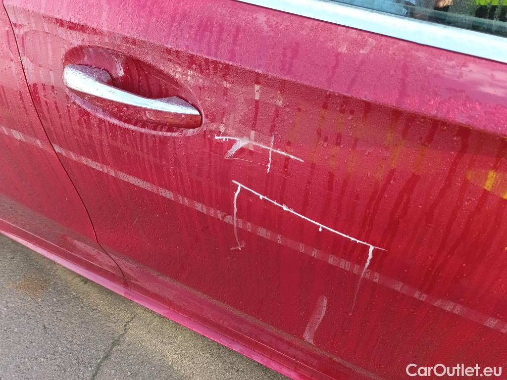  Mercedes  A-Klasse MERCEDES-BENZ Clase A / 2018 / 5P / berlina con portón A 180 d #6