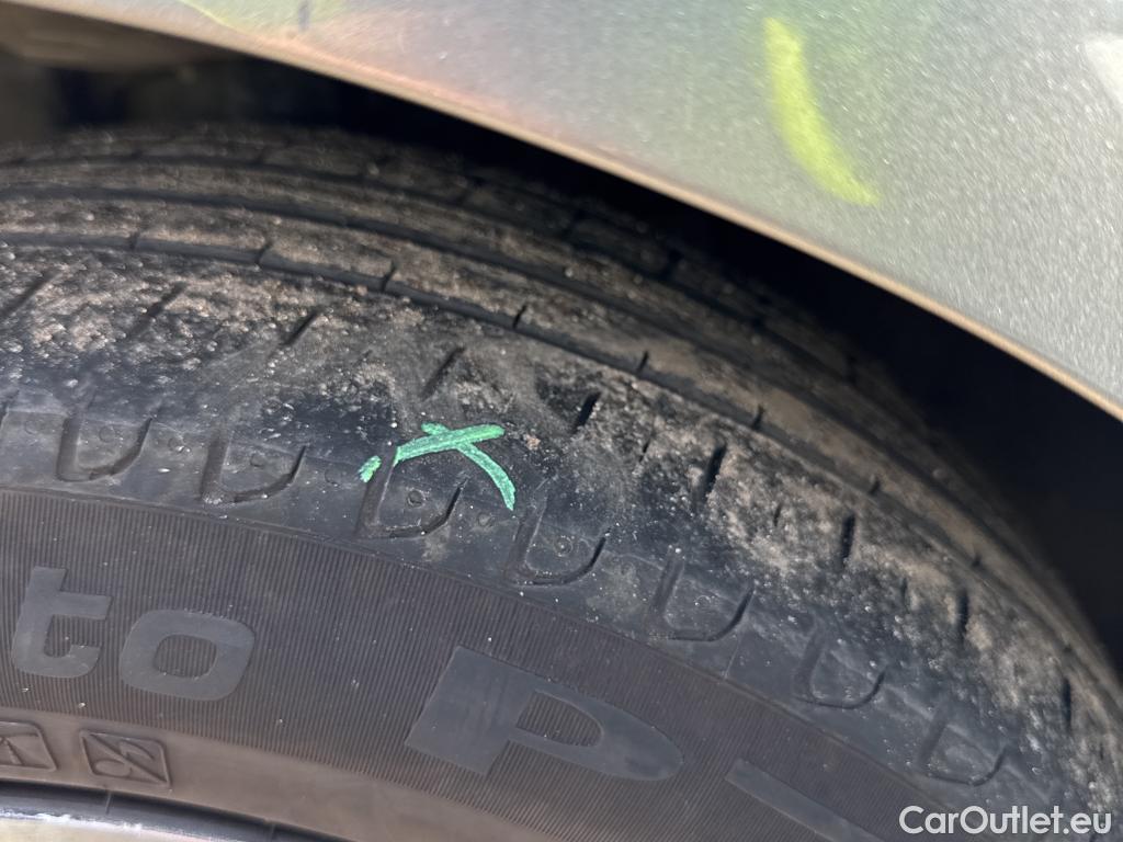  Peugeot  308 PEUGEOT  / 2017 / 5P / familiar SW Allure Pack BlueHDI 130 S&S EAT8 #20