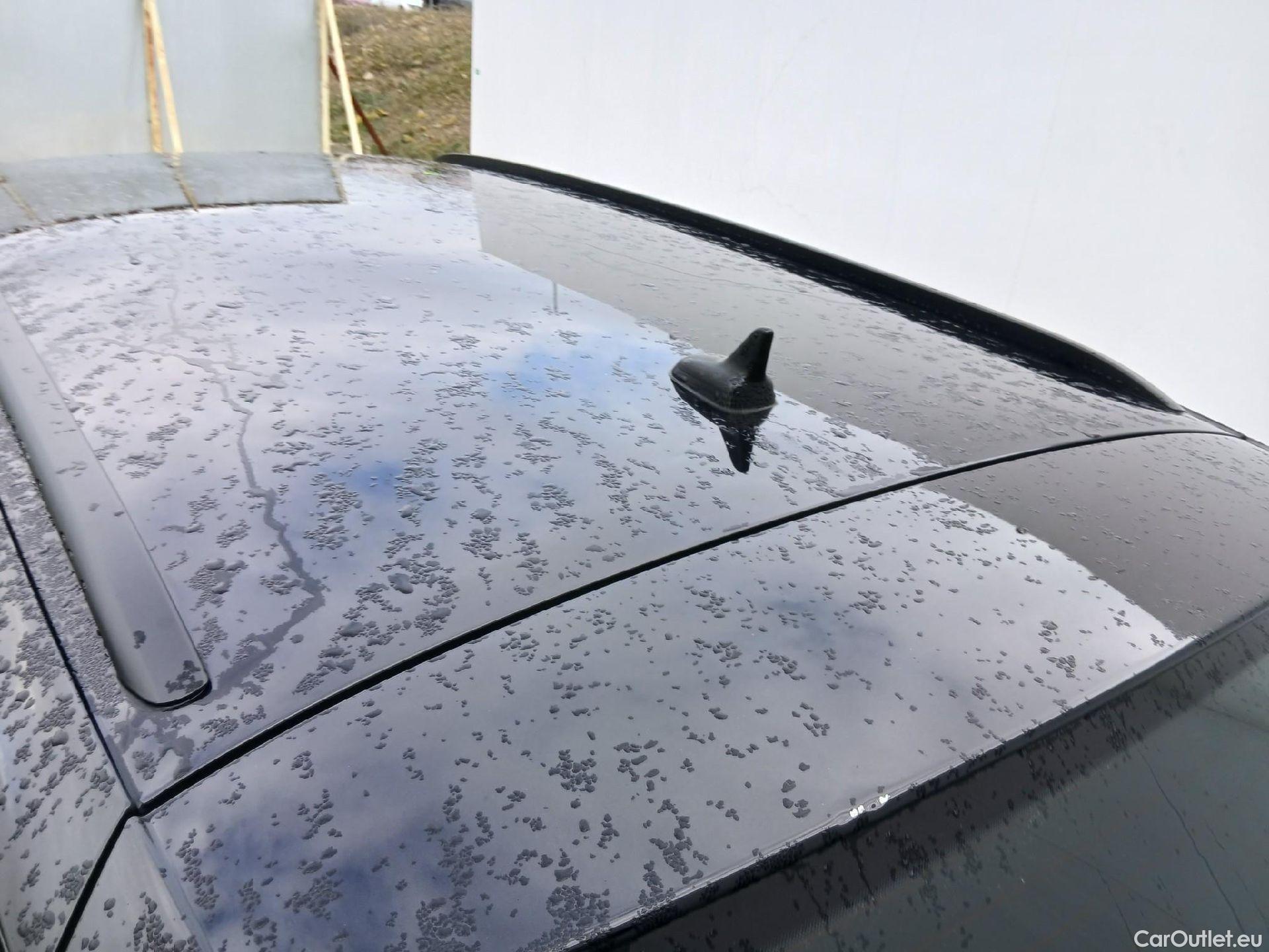  Volkswagen  Passat VOLKSWAGEN  / 2019 / 5P / familiar Variant Business 2.0 TDI 110kW #37