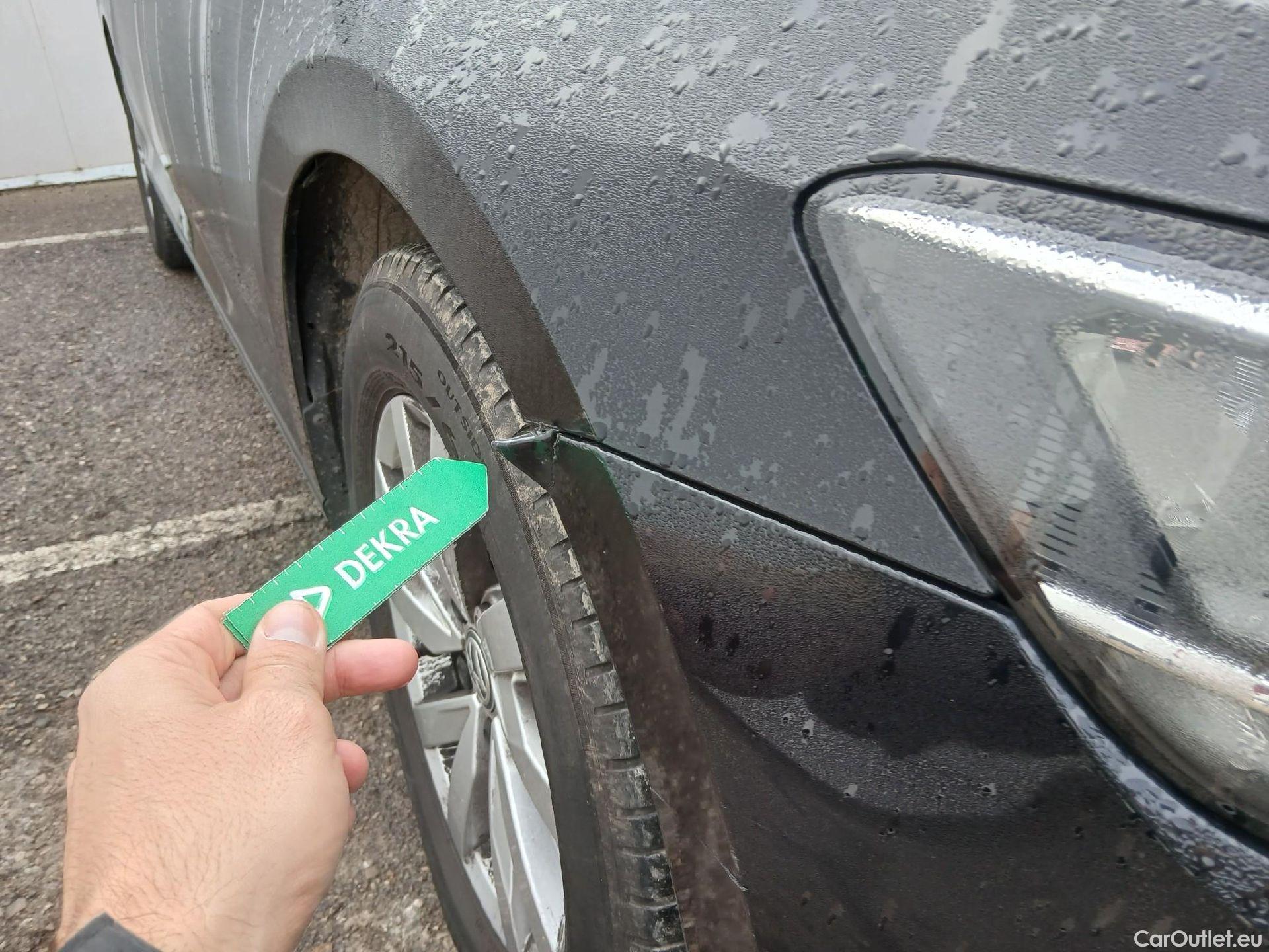  Volkswagen  Passat VOLKSWAGEN  / 2019 / 5P / familiar Variant Business 2.0 TDI 110kW #3