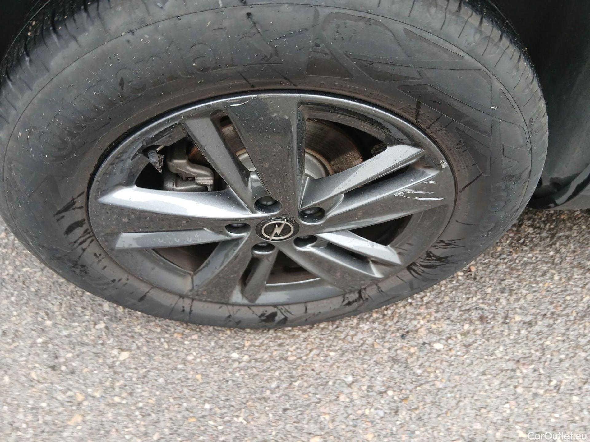  Opel   Grandland X OPEL Grandland / 2021 / 5P / todoterreno 1.5 CDTi Business Edition Auto #17