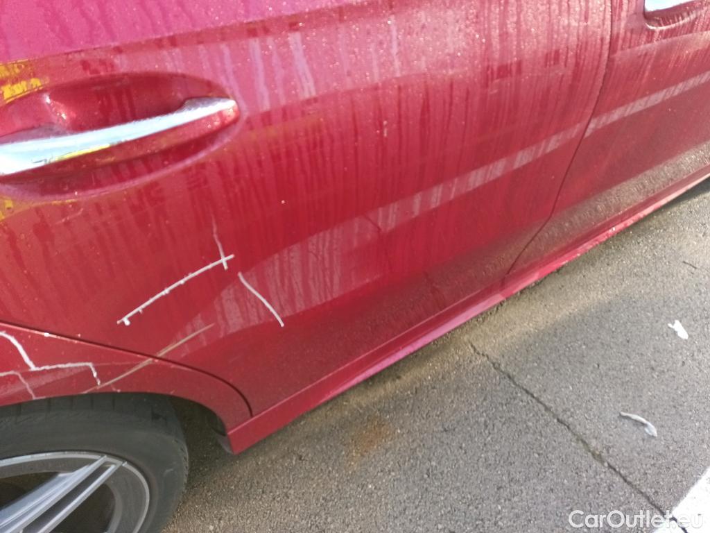  Mercedes  A-Klasse MERCEDES-BENZ Clase A / 2018 / 5P / berlina con portón A 180 d #3