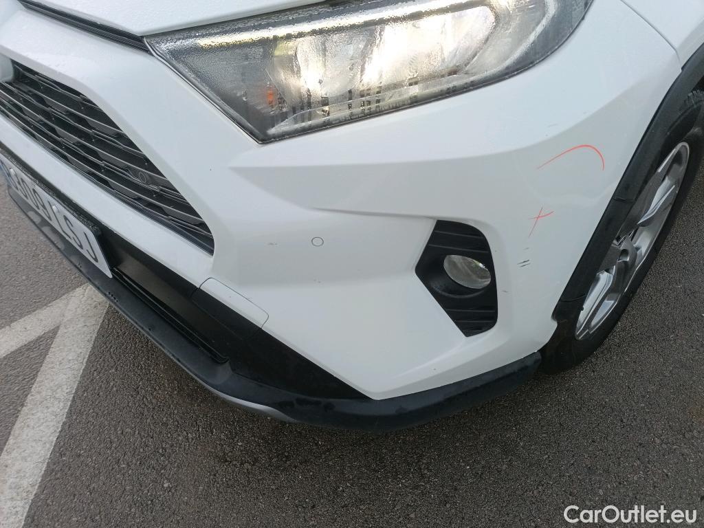  Toyota  RAV4 TOYOTA  / 2018 / 5P / todoterreno 2.5l 220H Advance 4WD #19